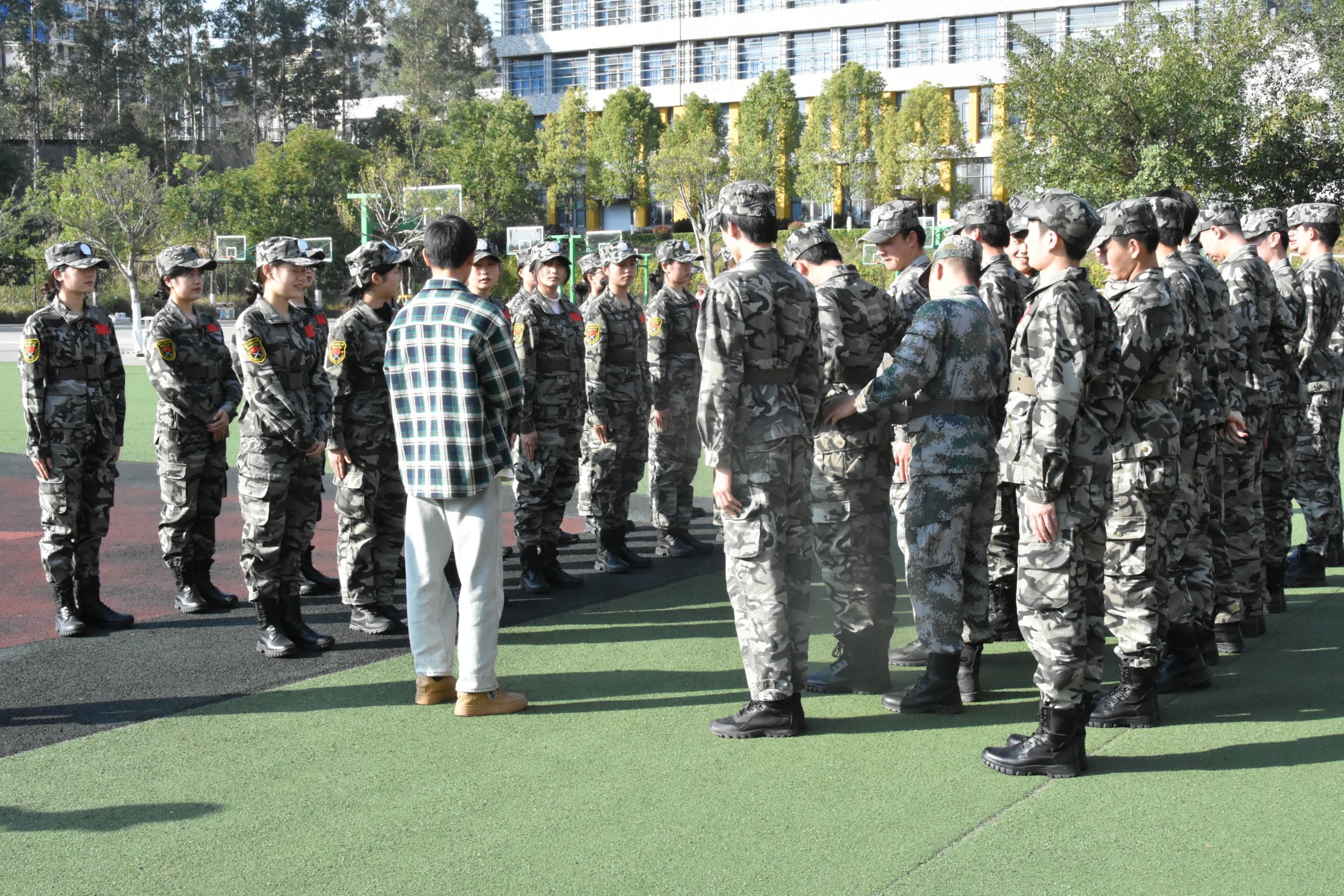 特色课堂——国旗班队列教学