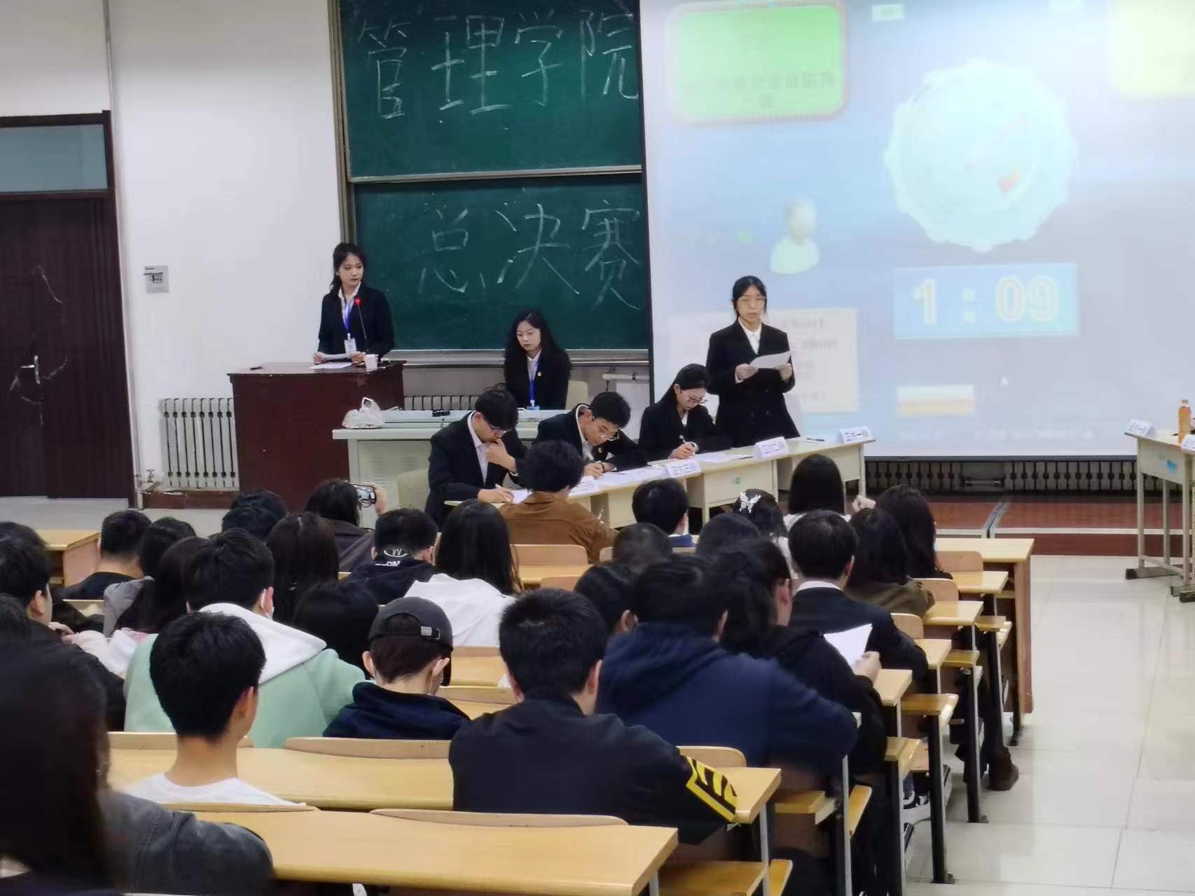 “两强”学生社区驿站｜九号公寓《舌战群儒，争辩天下》思维辩论比赛风采展示活动照片3.jpg