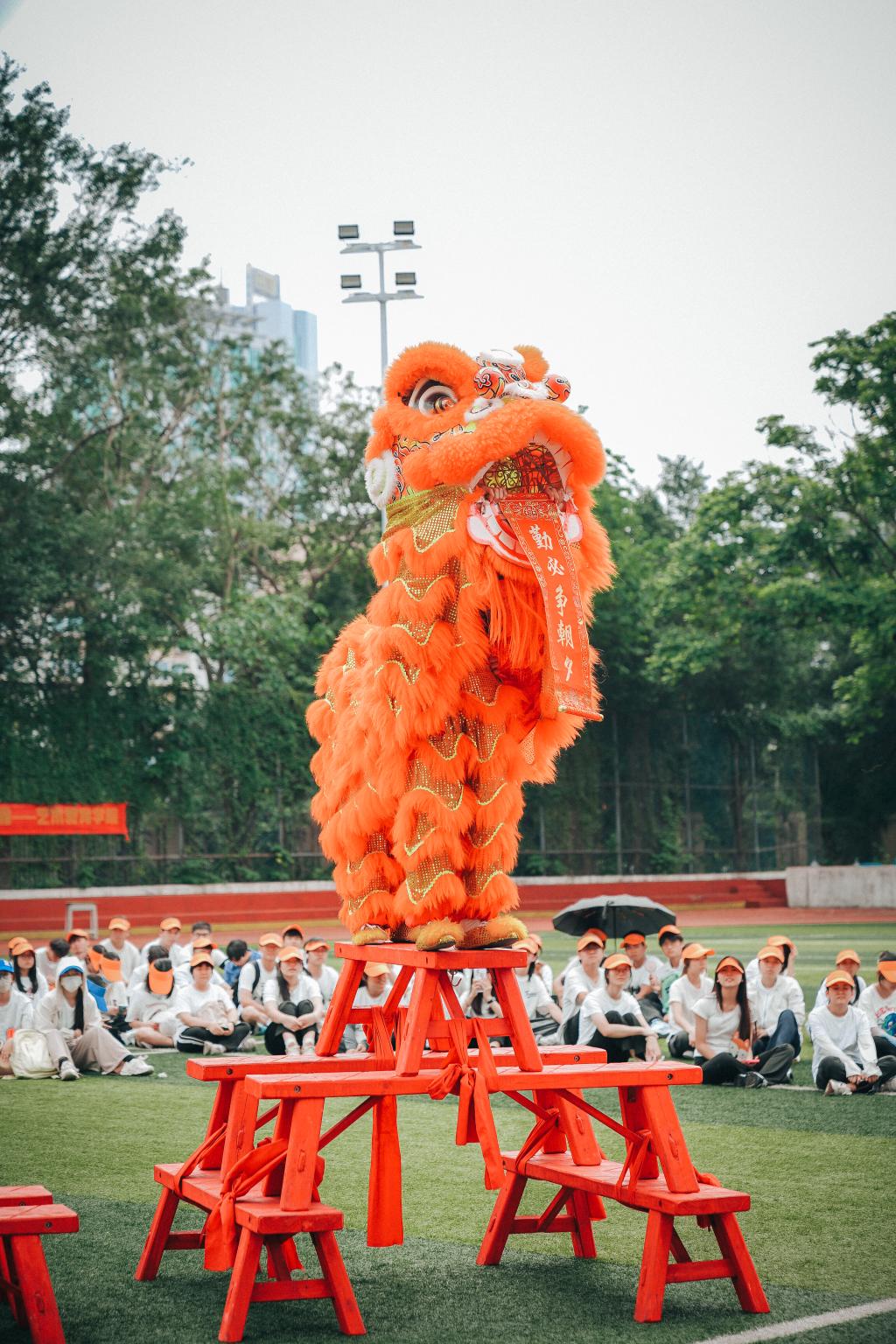 图:五山校区开幕式表演气氛热烈1