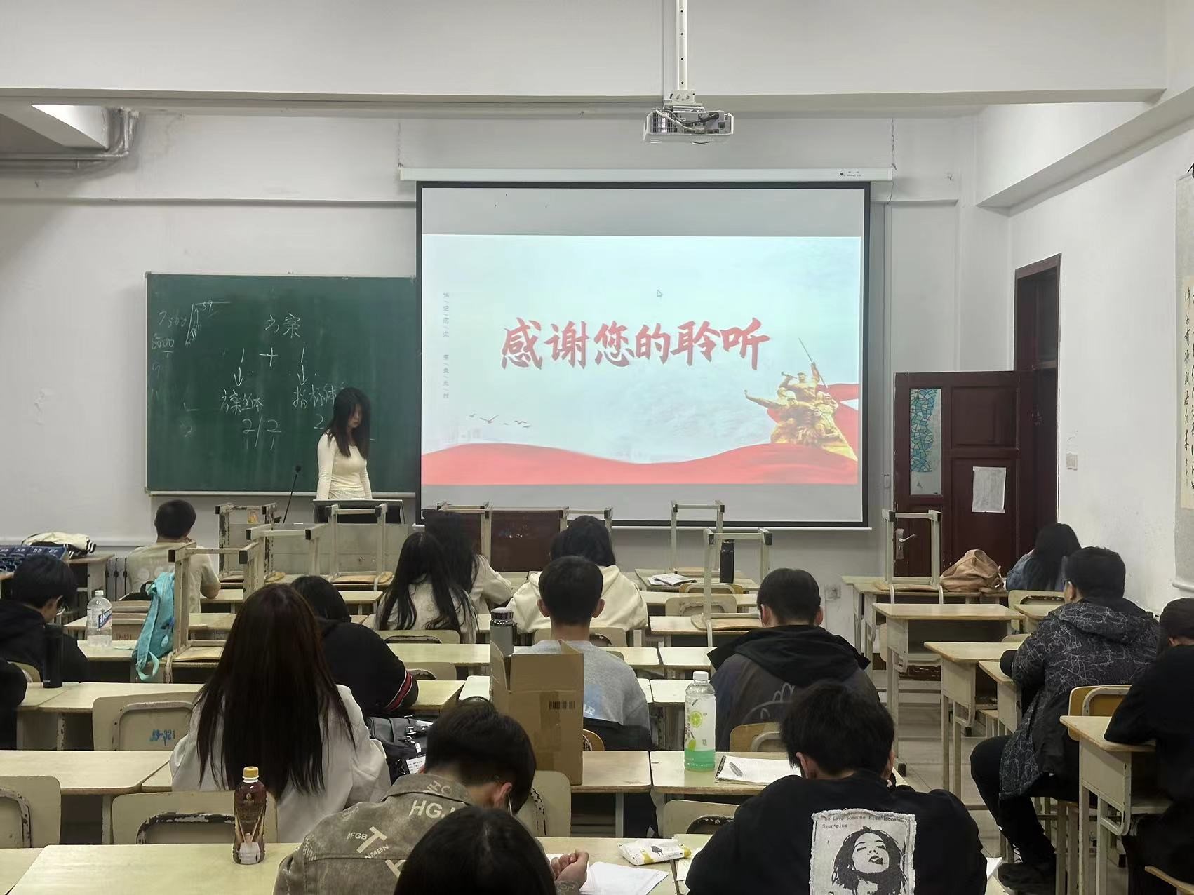 “两强”学生社区驿站｜九号公寓《征途漫漫，精神永恒》学习贯彻党的二十大精神主题宣讲活动第五期）照片5-2.jpg