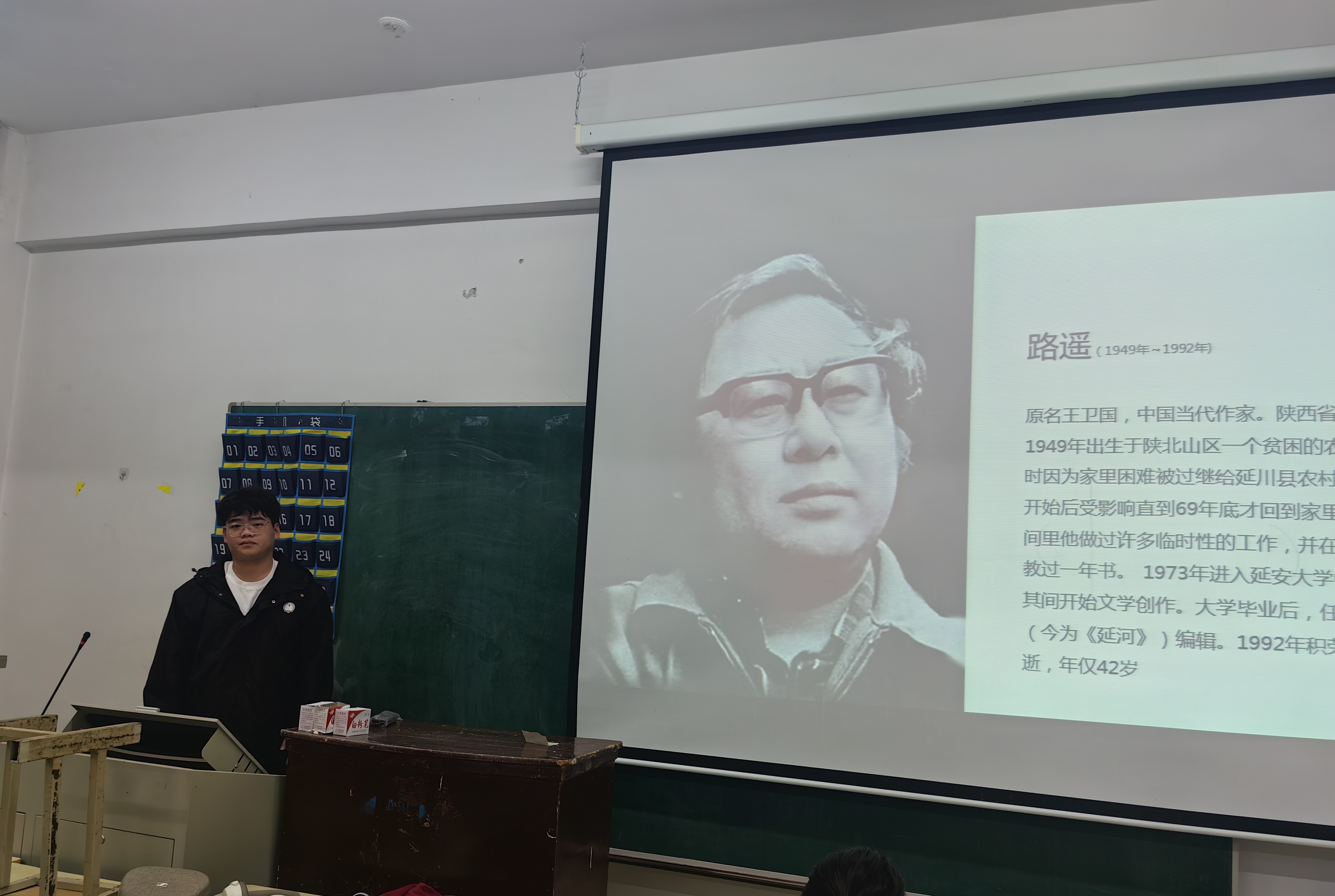 “两强”学生社区驿站｜九号公寓《书香进校园，同伴共阅读》读书分享活动（第十九期）图片2.jpg