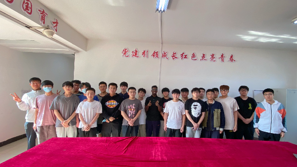 “一站式”学生社区 | 沈阳航空航天大学：国际工程师学院在“一站式”学生社区开展英语角活动