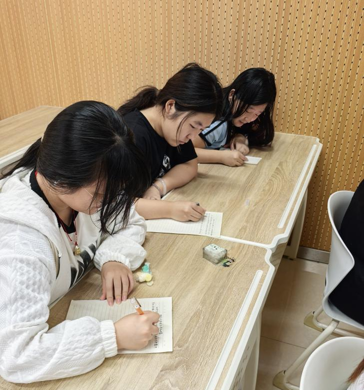 微信图片_2025-11-14_225502_735.png 微信图片_2025-11-14_225502_735.png